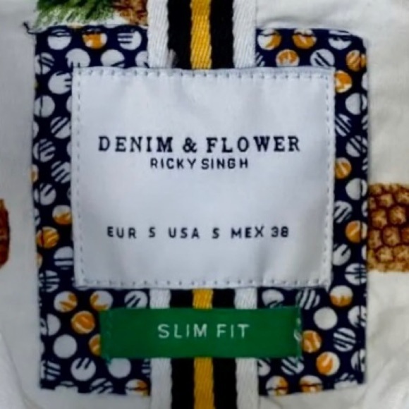 Denim &‎ Flowers EUC Mens slim fit, button up pineapple shirt, size small - Picture 2 of 16